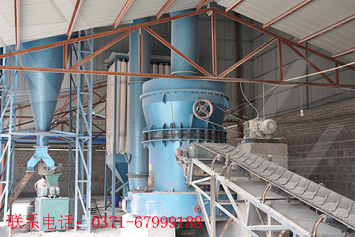 200目石灰石磨粉機(jī)生產(chǎn)線現(xiàn)場(chǎng)