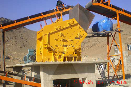 反擊破碎機(jī)案例現(xiàn)場(chǎng)