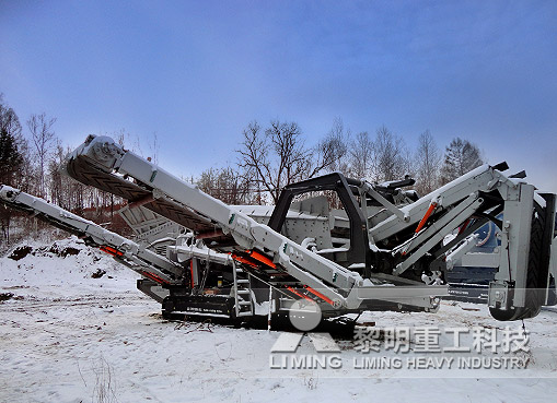 煤矸石履帶式移動(dòng)破碎機(jī)現(xiàn)場(chǎng)案例
1