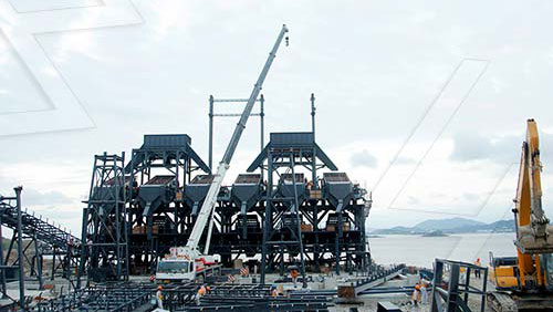 移動破碎制砂一體機工作現(xiàn)場